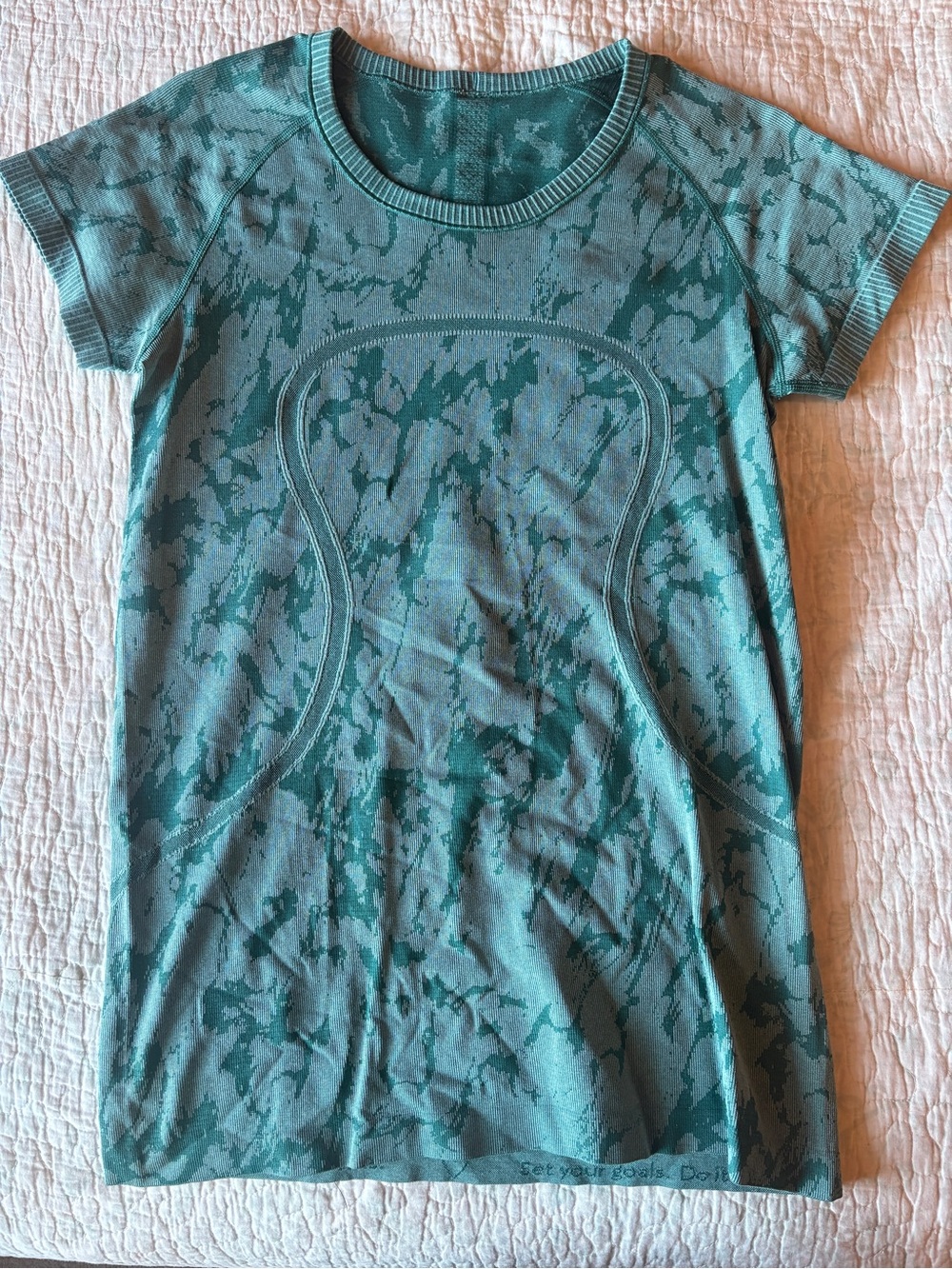 lululemon athletica Teal Green Patterned Short Sleeve Tee